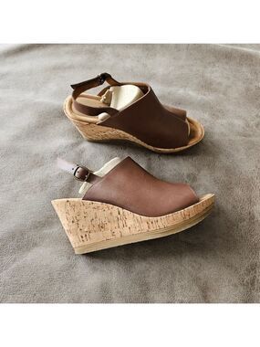 Minnetonka Peep Toe Slingback Heels